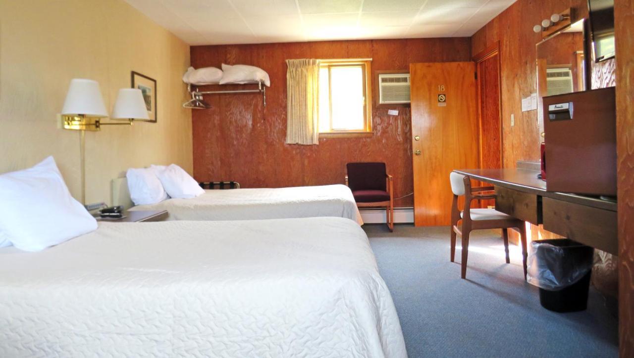 Indianhead Ironwood Hotel Esterno foto