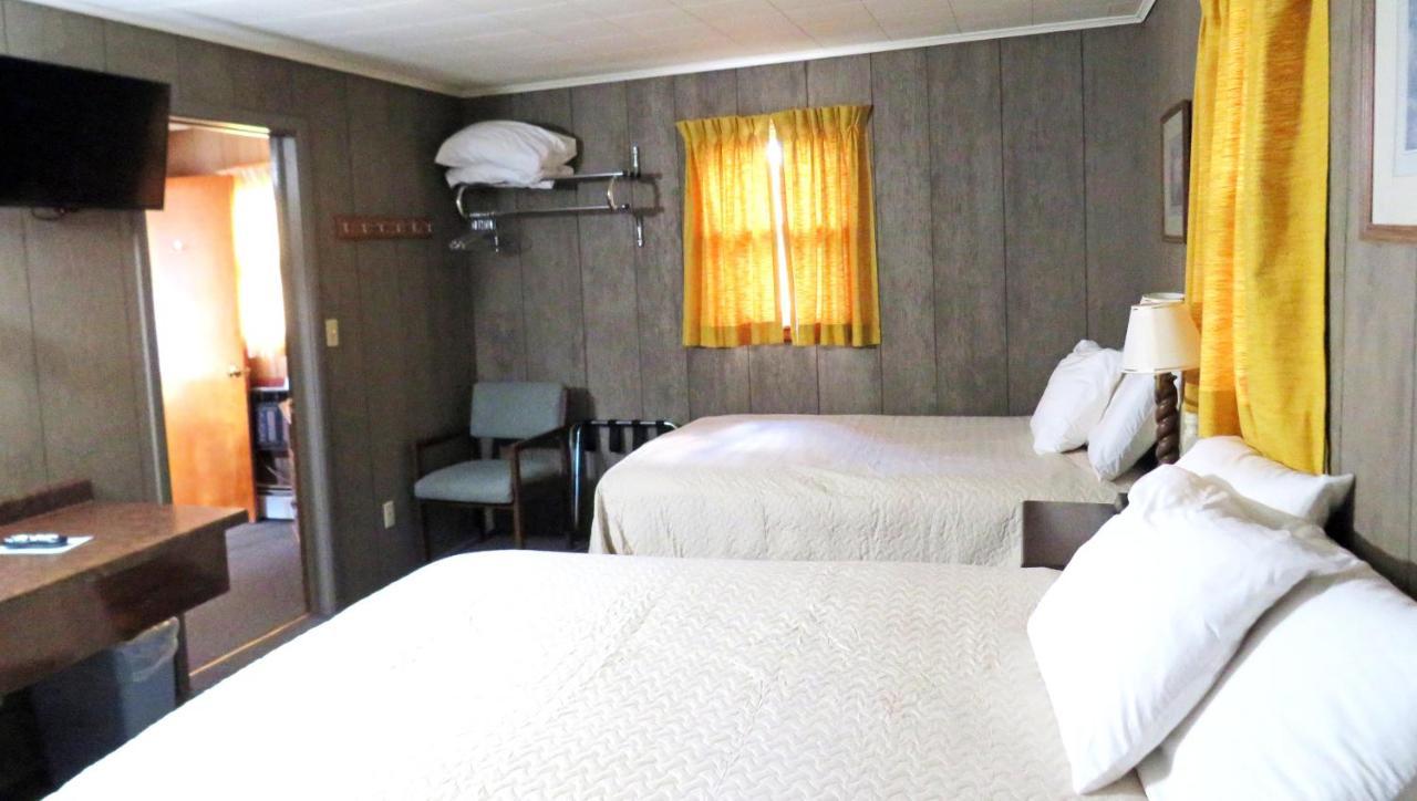 Indianhead Ironwood Hotel Esterno foto